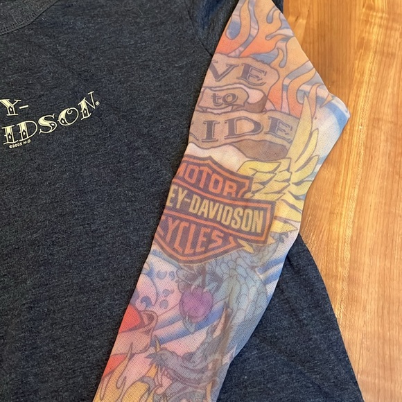 Harley-Davidson “sleeved” t-shirt - Picture 2 of 8